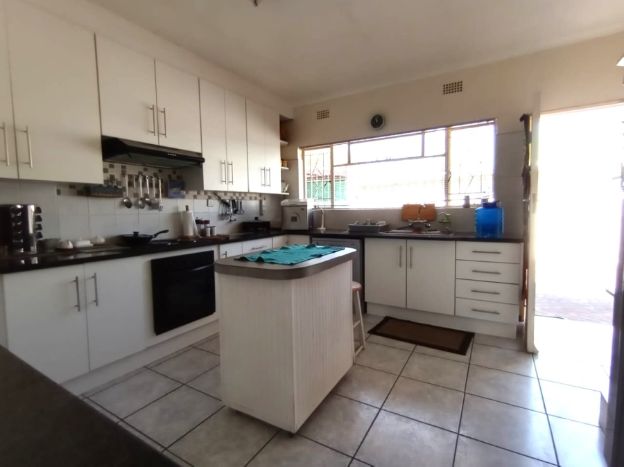 4 Bedroom Property for Sale in Parys Free State